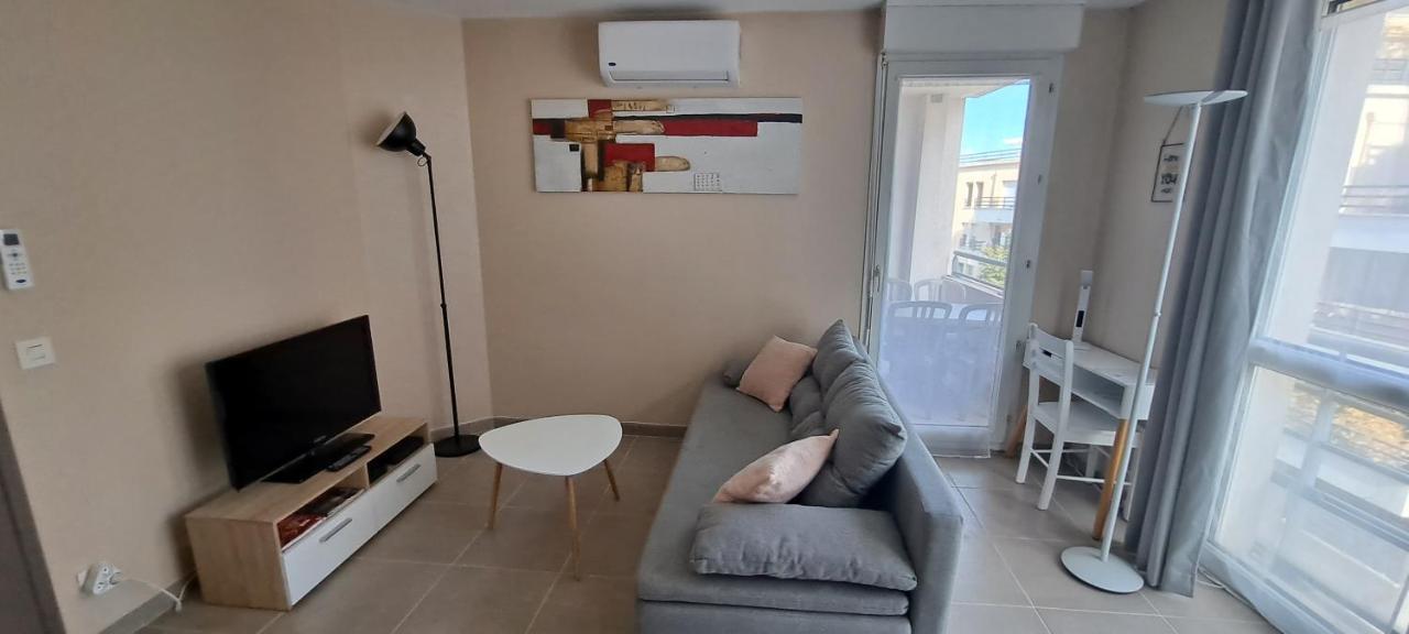 Appart T2 Standing Tout Confort Avec Balcon - Parking En Option Lyon Exteriér fotografie