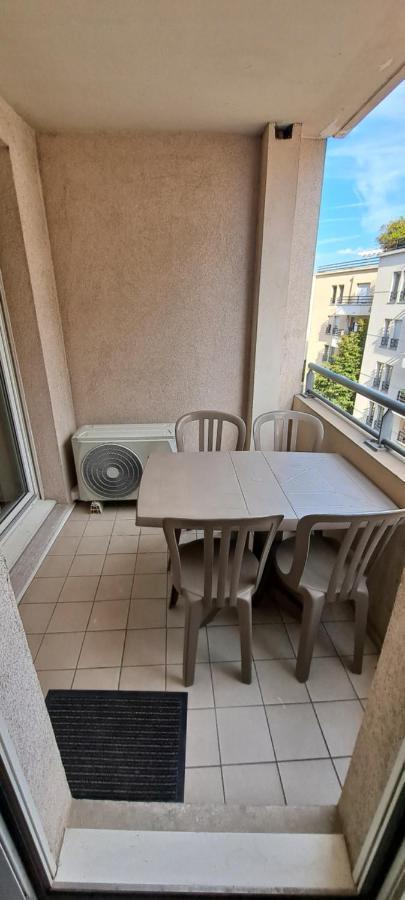 Appart T2 Standing Tout Confort Avec Balcon - Parking En Option Lyon Exteriér fotografie